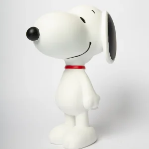 SNOOPY STANDING WHITE