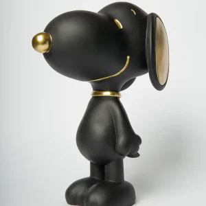 SNOOPY STANDING BLACK